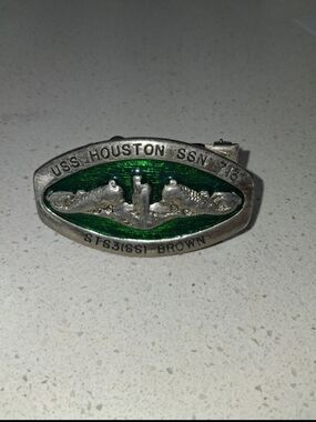 Vintage USS Houston SSN-713 Personalized Military Pin - Green & Silver